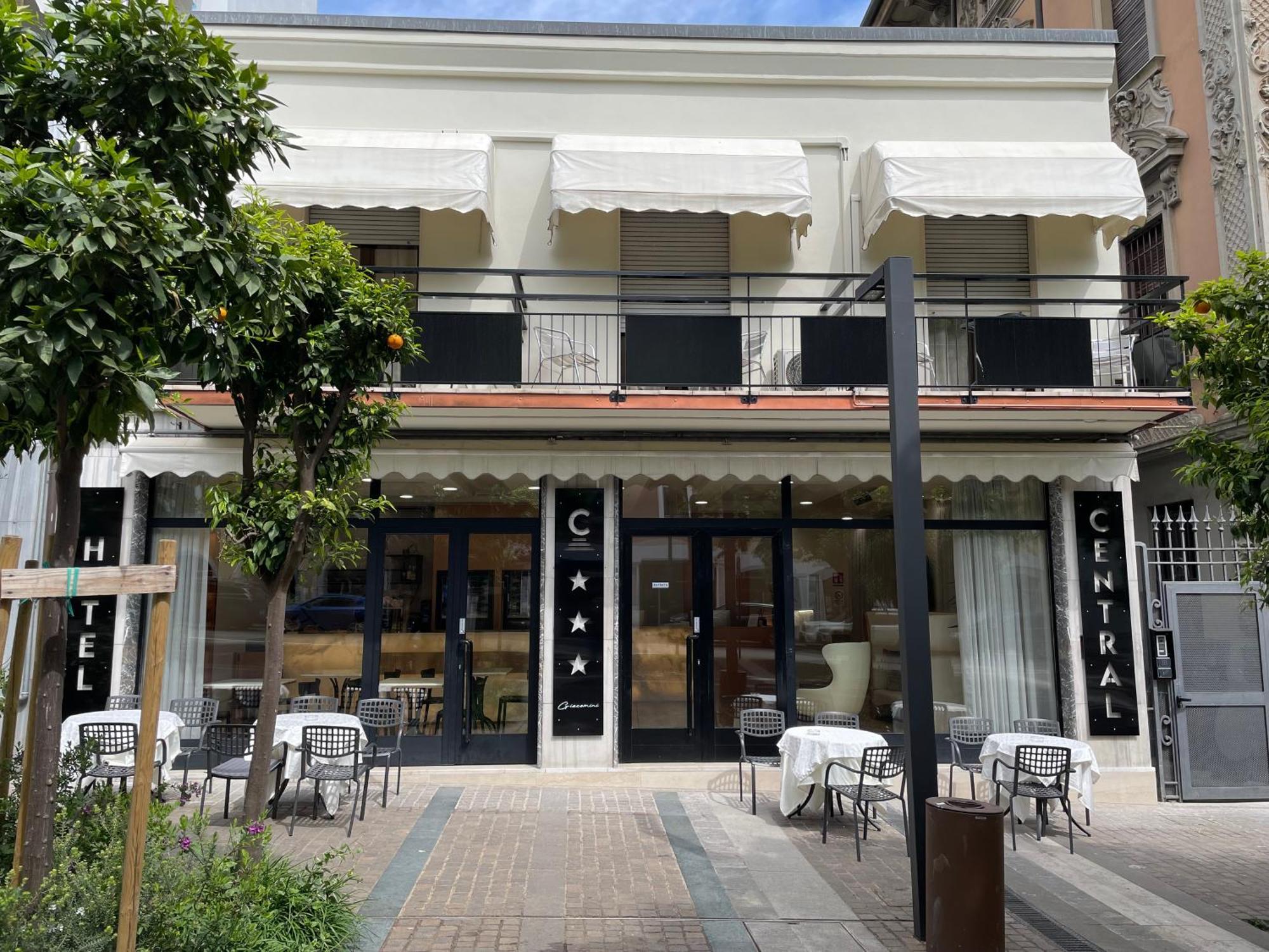 Hotel Central Giacomini Salo Exterior photo