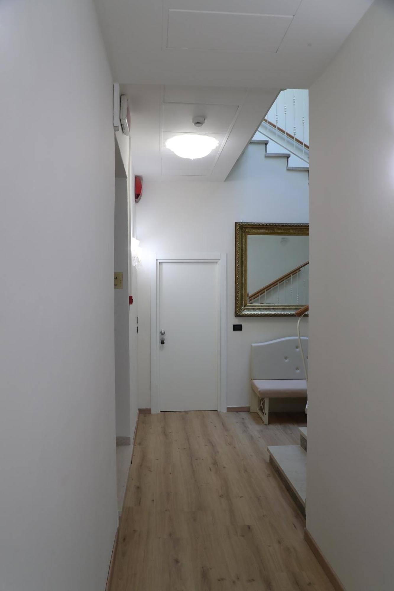 Hotel Central Giacomini Salo Exterior photo