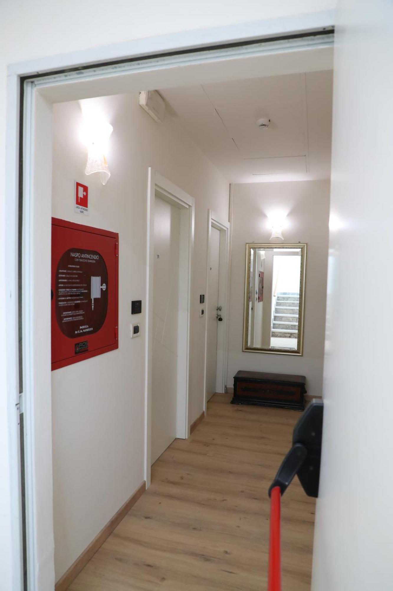Hotel Central Giacomini Salo Exterior photo