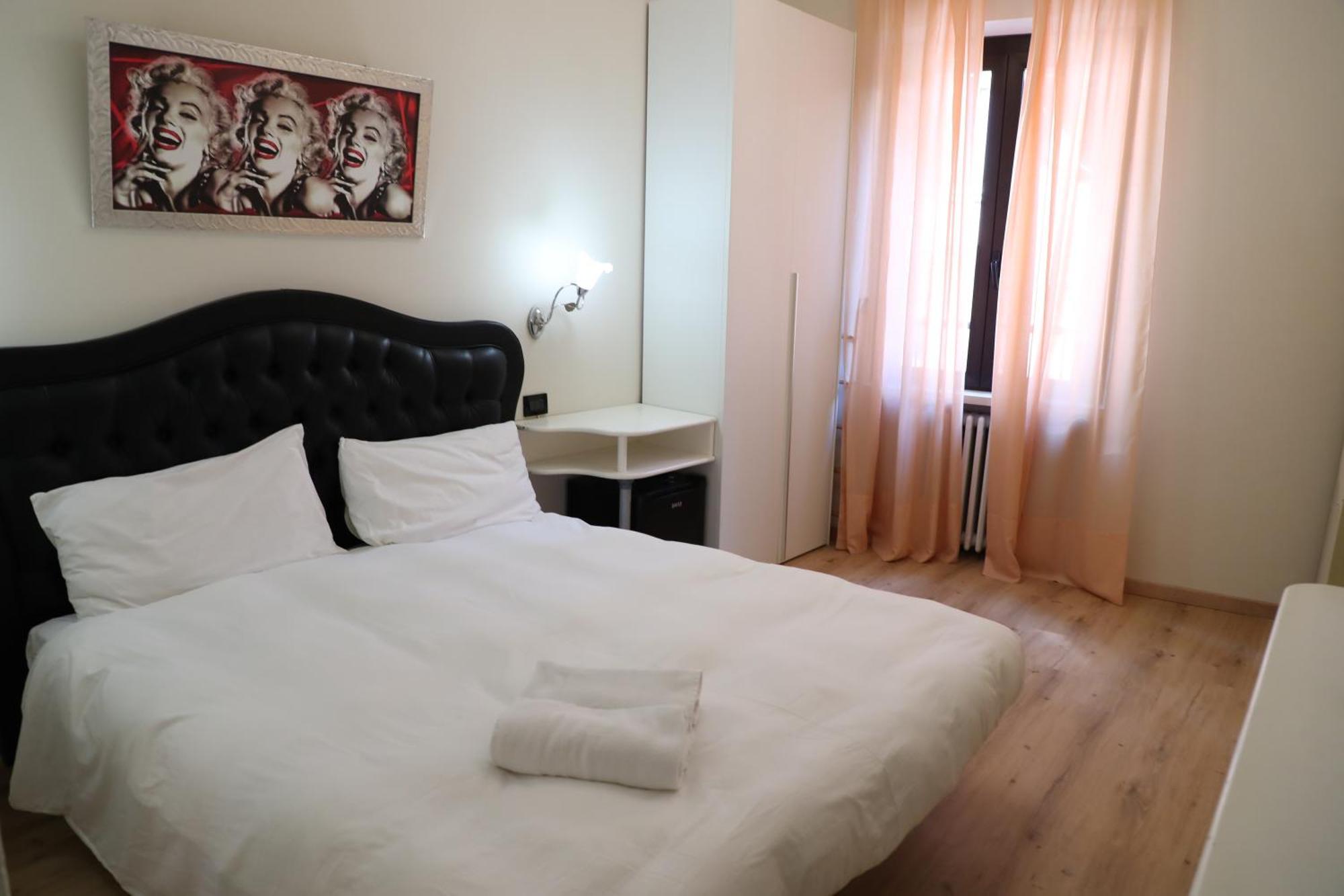 Hotel Central Giacomini Salo Exterior photo