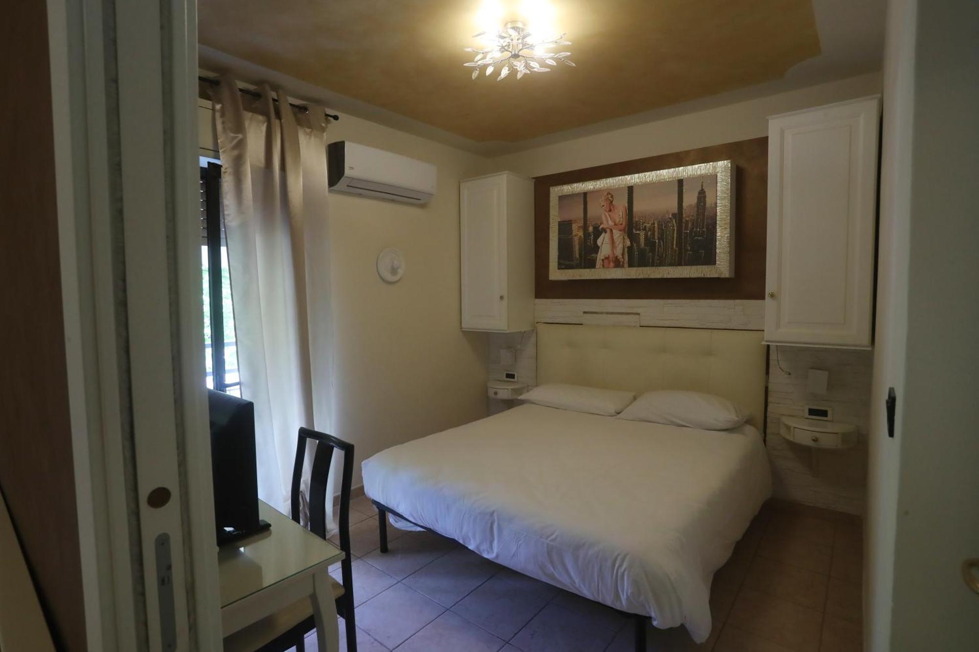 Hotel Central Giacomini Salo Exterior photo